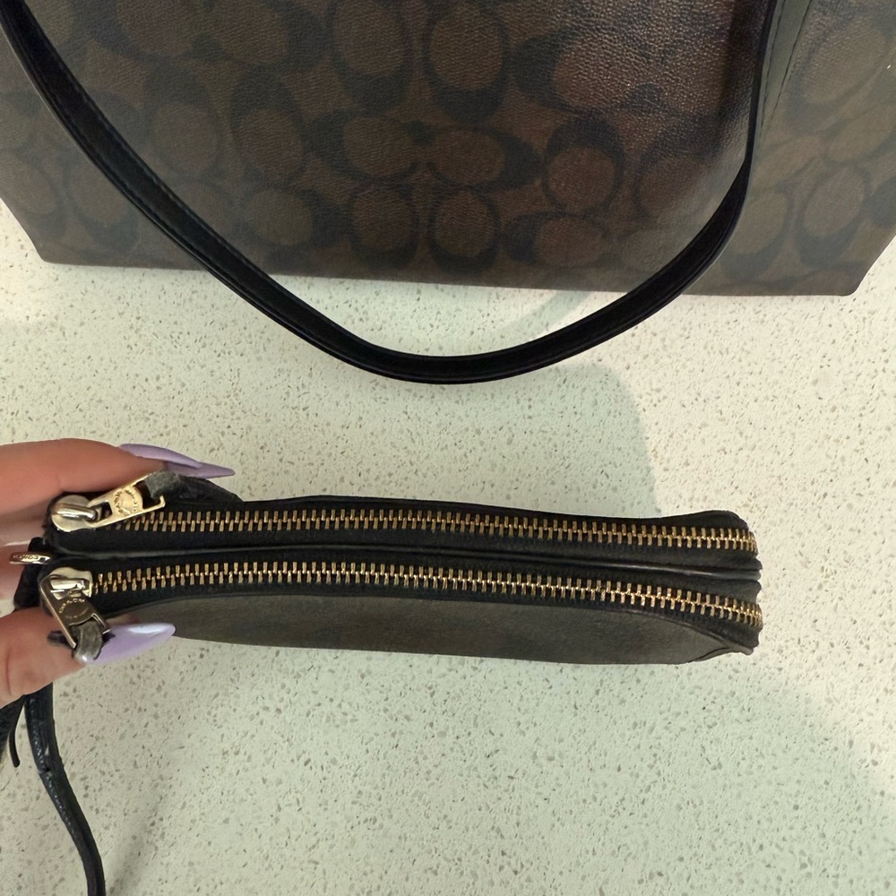COACH Brown Tote and Wristlet Set - Picture 11 of 14